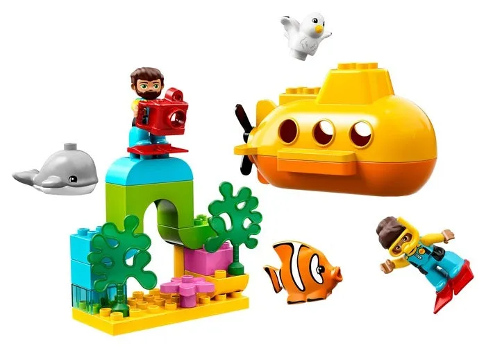 10910 Submarine Adventure