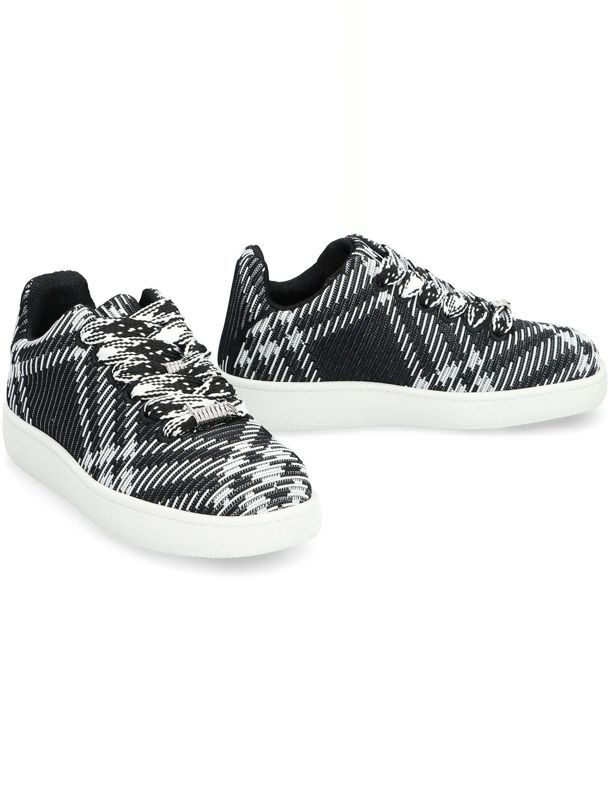 BLACK/WHITE CHECK PATTERN BOX SNEAKER