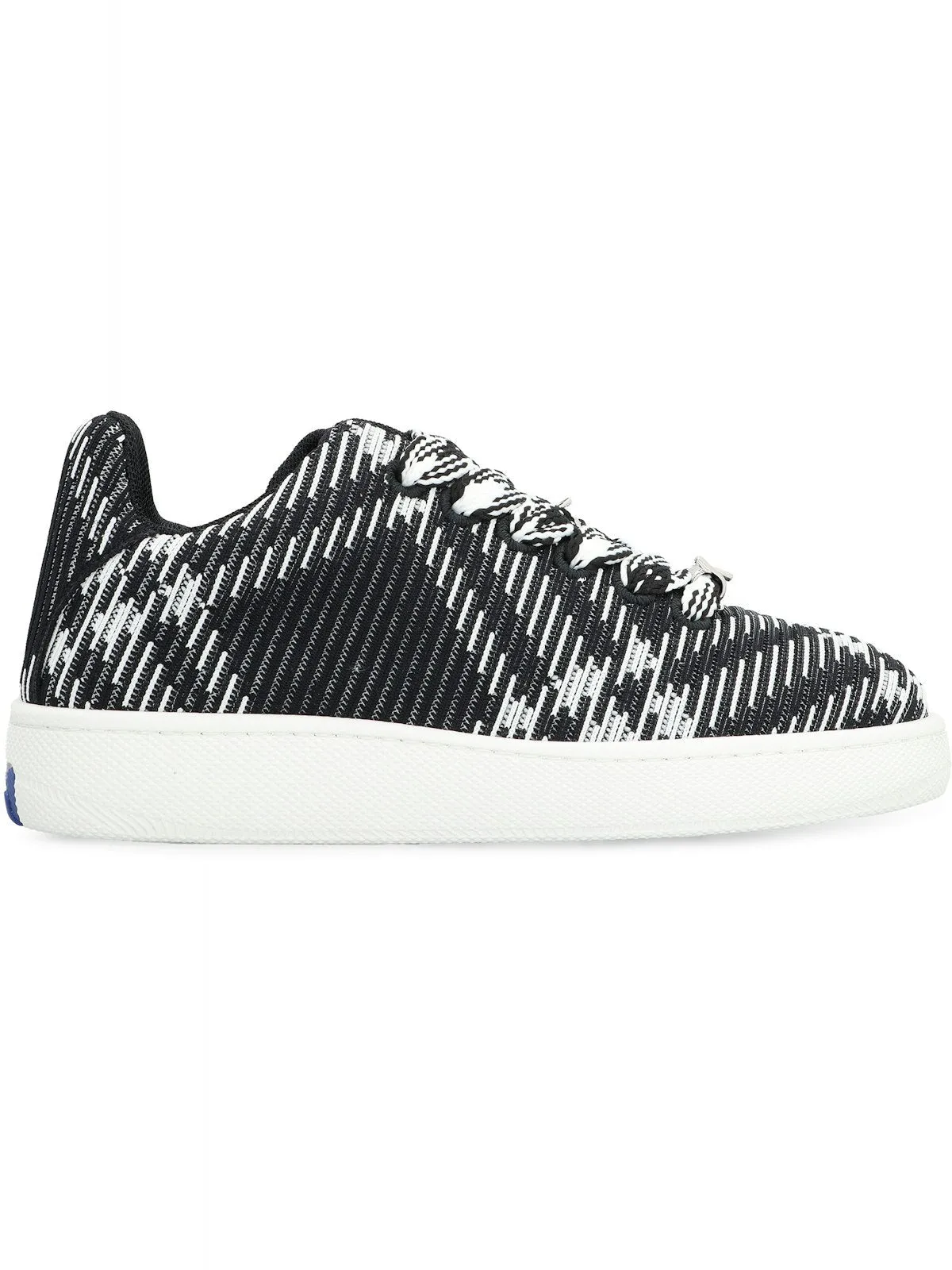 BLACK/WHITE CHECK PATTERN BOX SNEAKER
